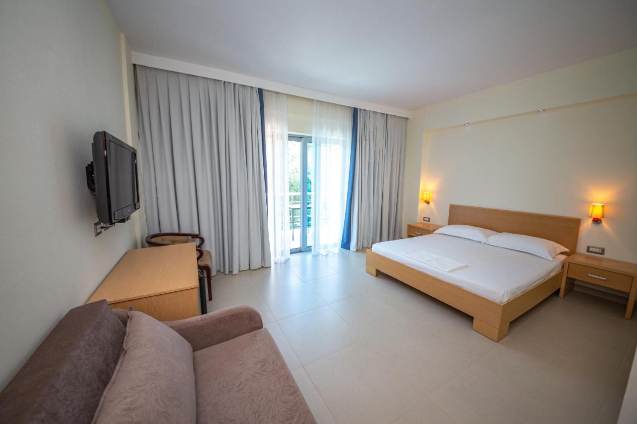 Hotel Borshi 외부 사진