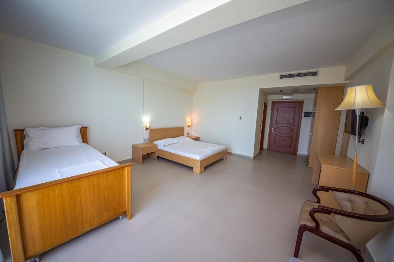 Hotel Borshi 외부 사진