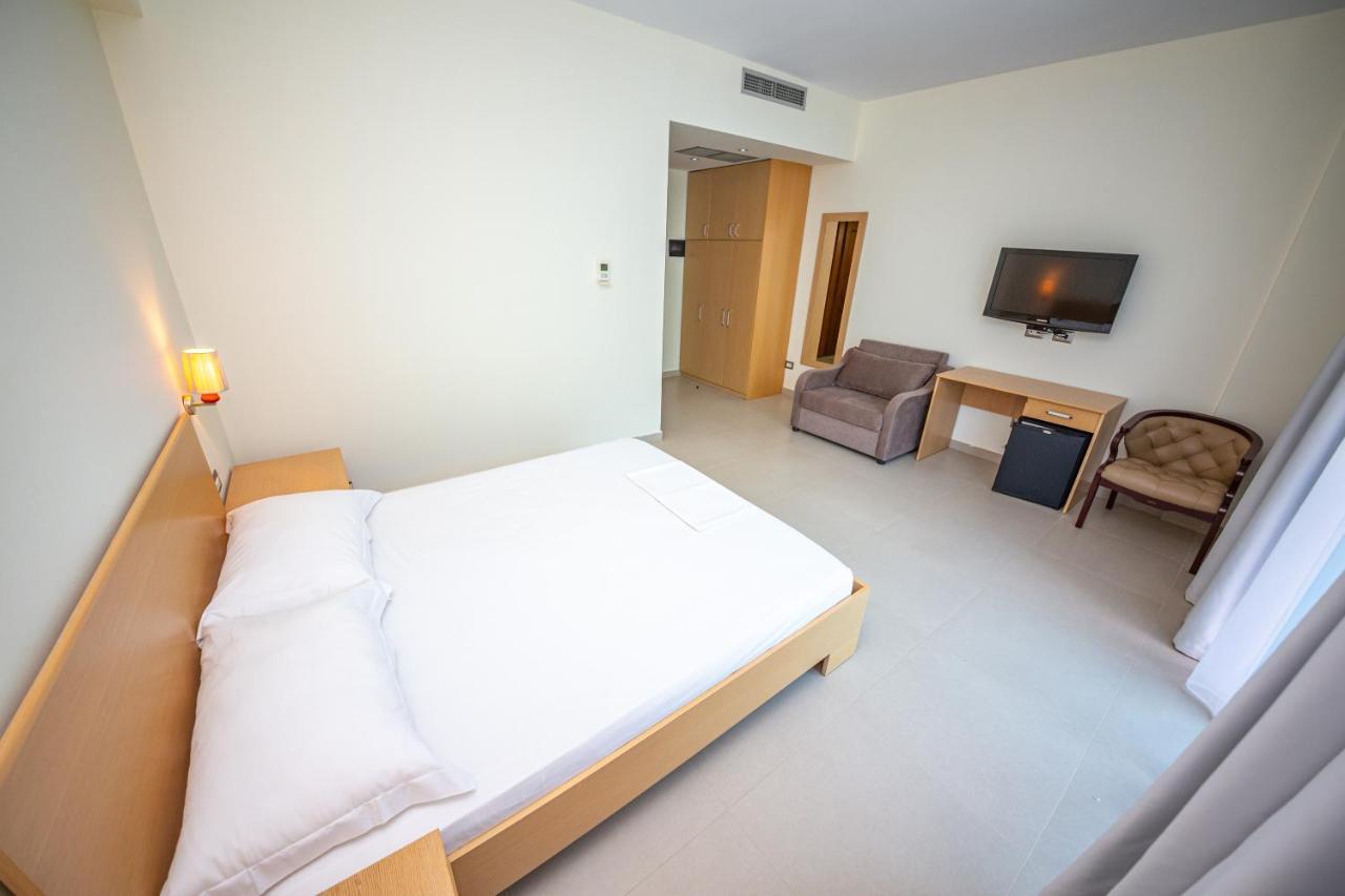 Hotel Borshi 외부 사진