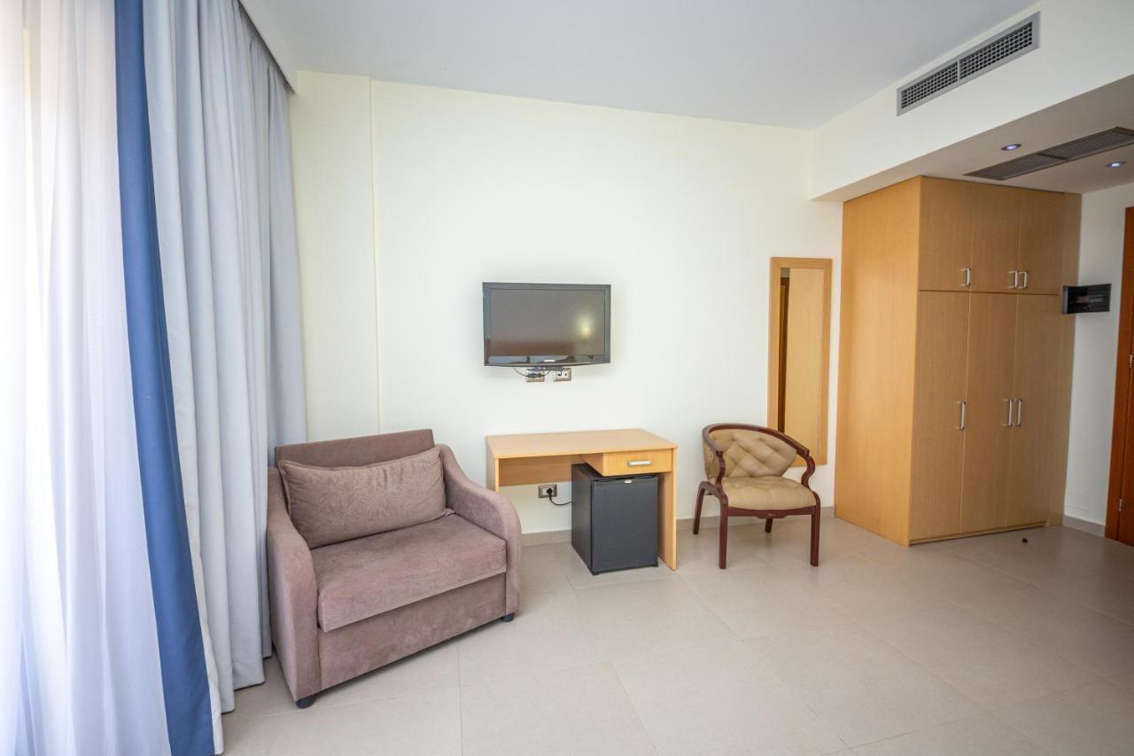 Hotel Borshi 외부 사진