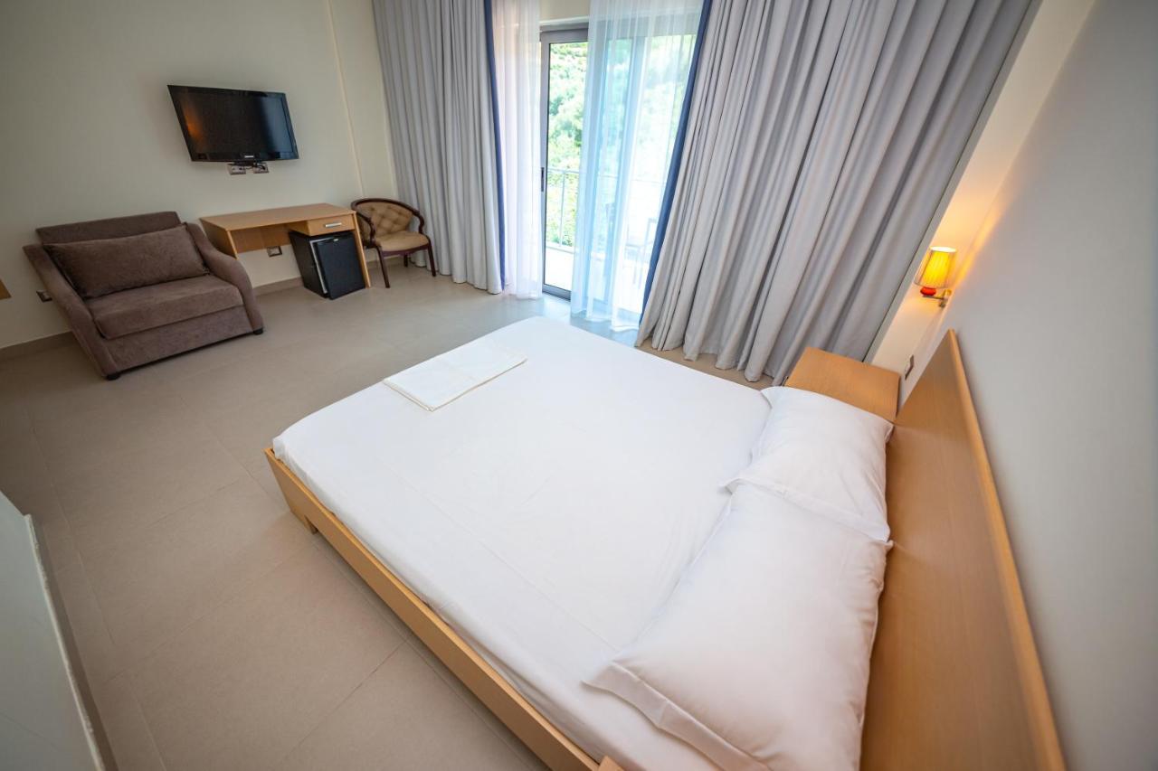 Hotel Borshi 외부 사진