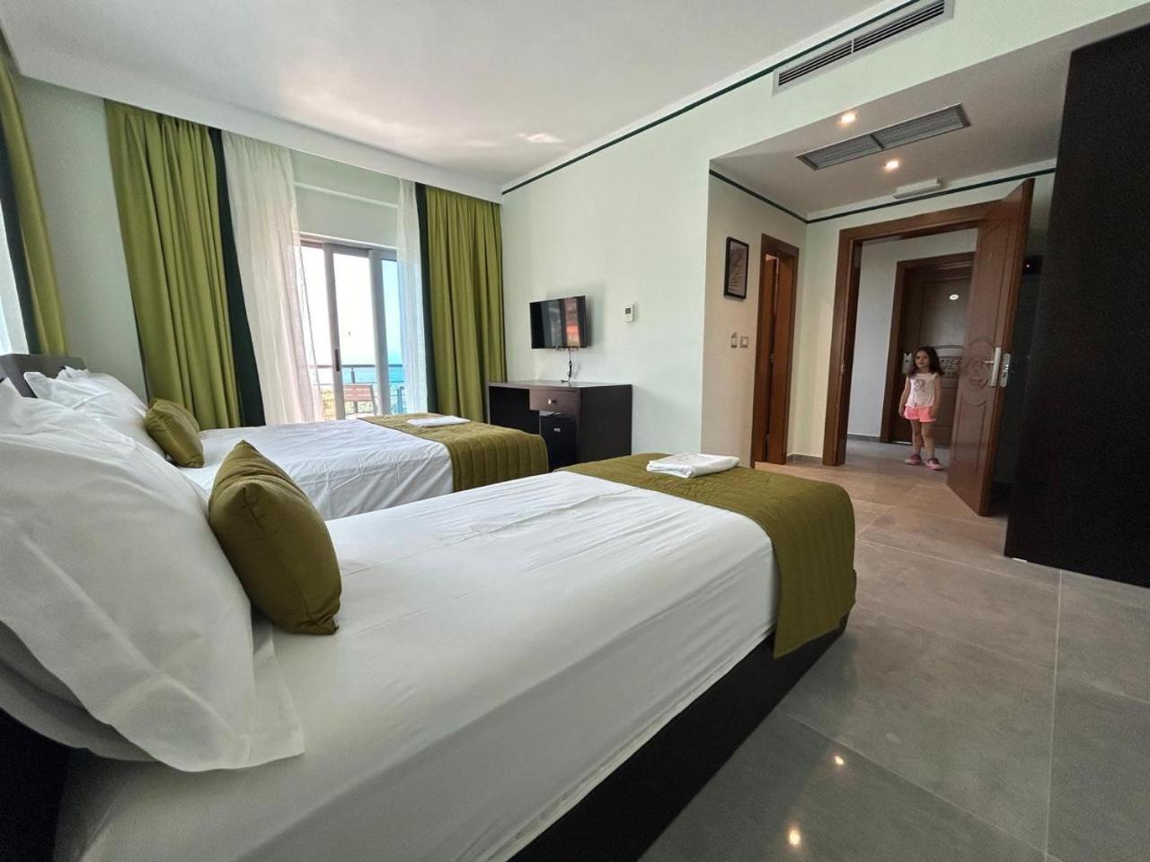Hotel Borshi 외부 사진